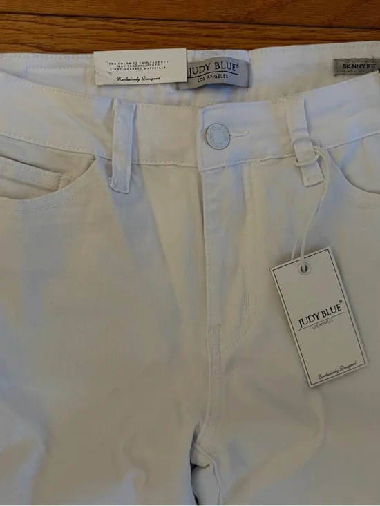 NWT Judy Blue White Jeans - Mid Rise Skinny Fit - Picture 2 of 9